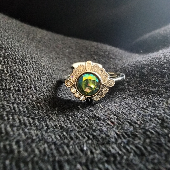 NWT Fragrant Jewels Ring - Picture 1 of 2